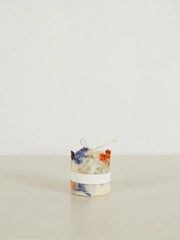 Giverny Candle