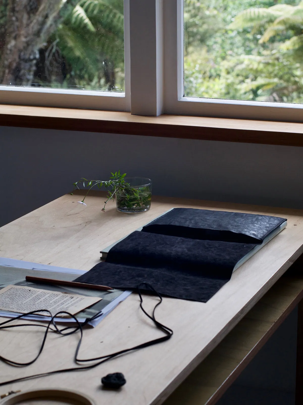 Leather Pochette with Shibuishi Jewel  Oval